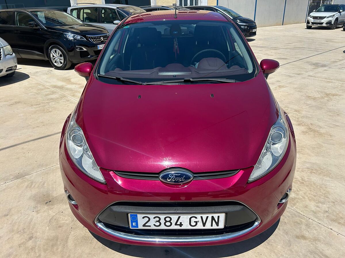FORD FIESTA TITANIUM AUTO 1.4 SPANISH LHD IN SPAIN 71000 MILES SUPERB 2010